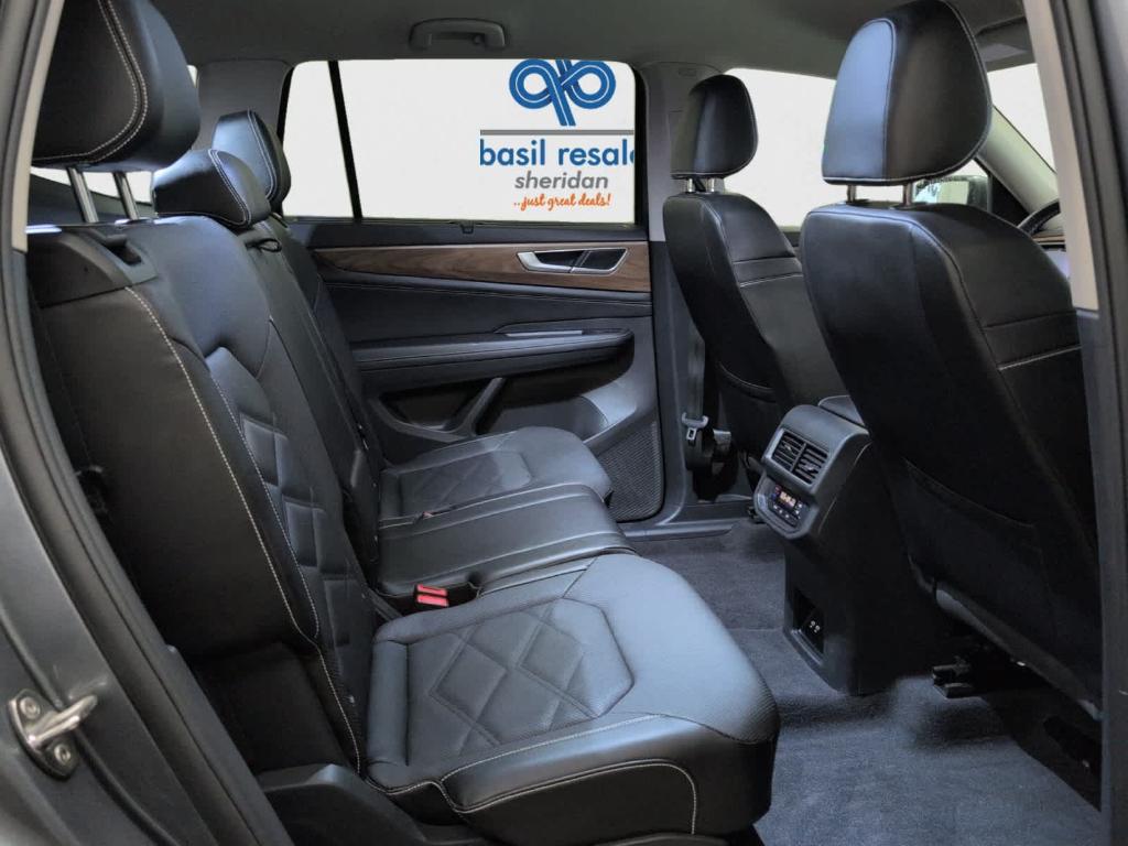 used 2024 Volkswagen Atlas car, priced at $33,700