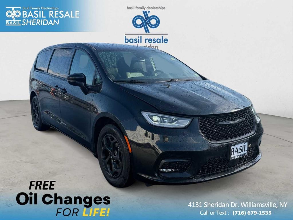 used 2022 Chrysler Pacifica Hybrid car, priced at $30,500