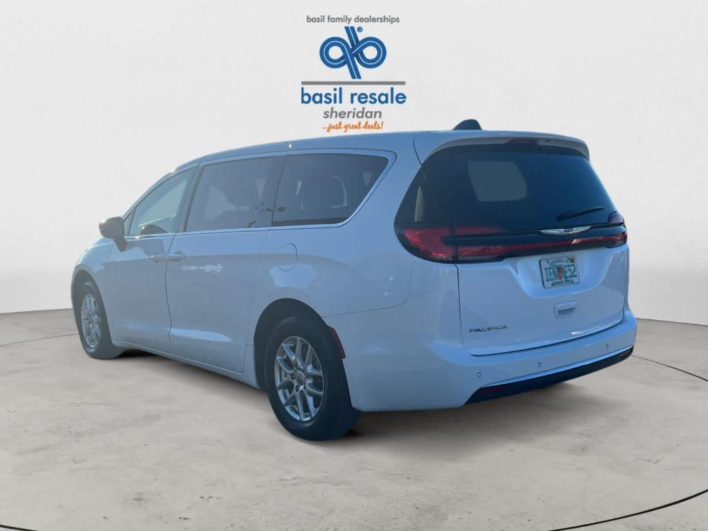 used 2024 Chrysler Pacifica car, priced at $28,944