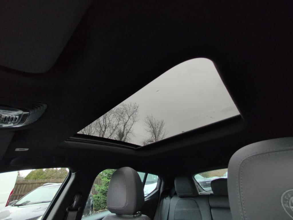 used 2024 Alfa Romeo Tonale car, priced at $24,700