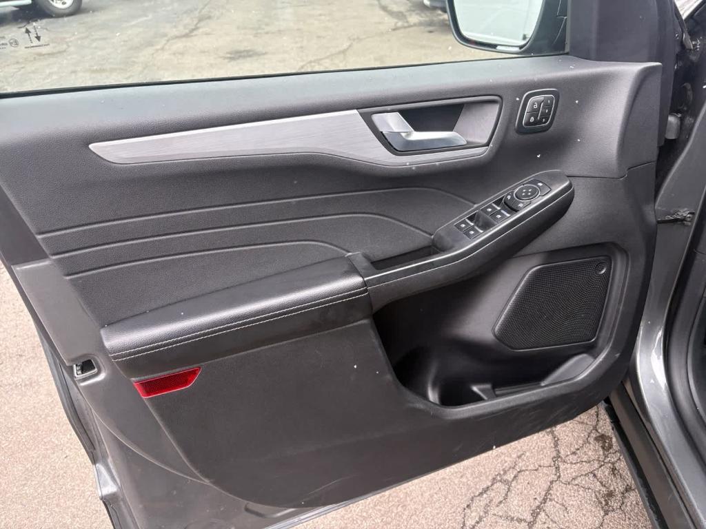 used 2025 Ford Escape car, priced at $26,675