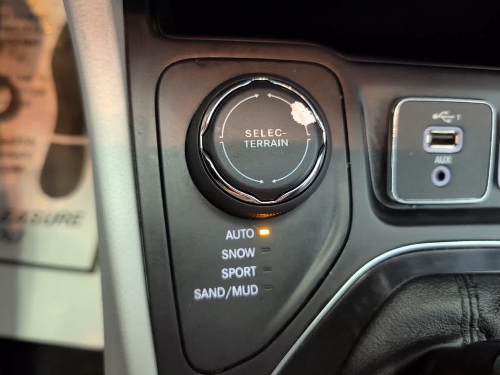 used 2020 Jeep Cherokee car, priced at $18,800
