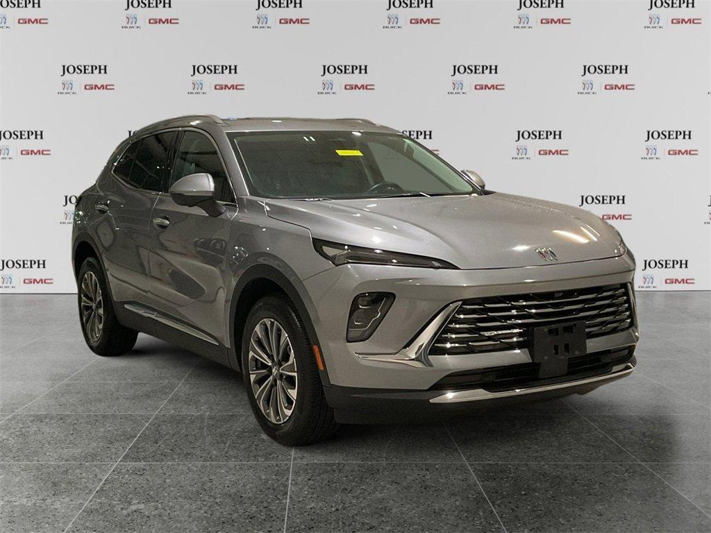 used 2025 Buick Envision car, priced at $26,908