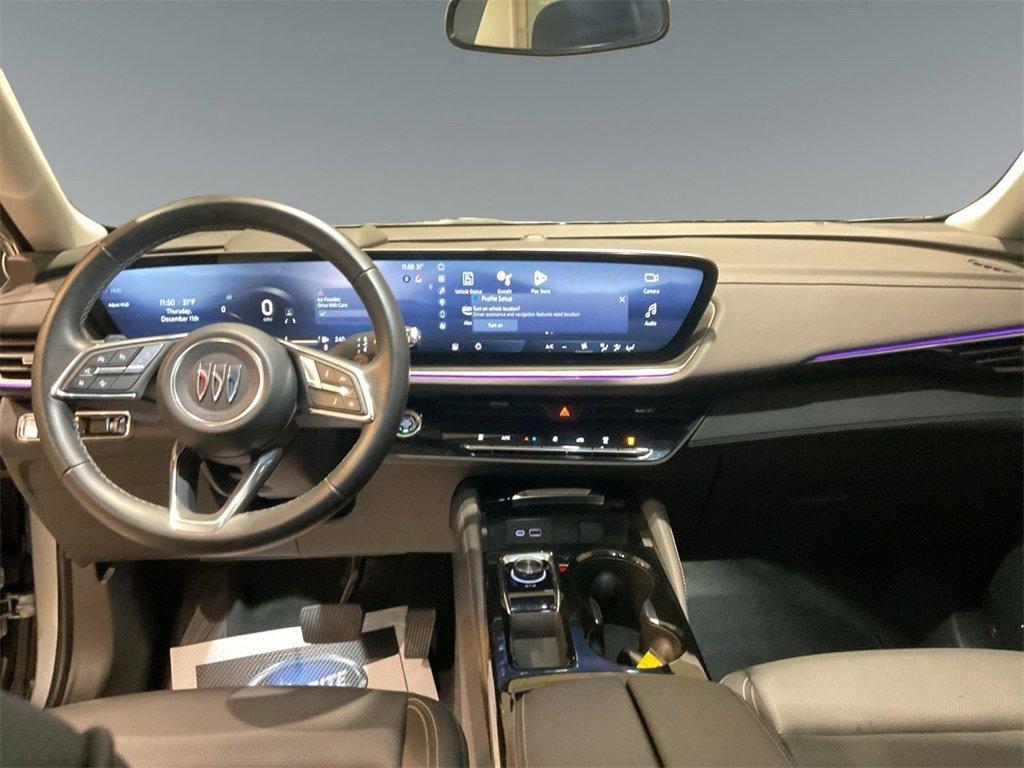 used 2025 Buick Envision car, priced at $30,454