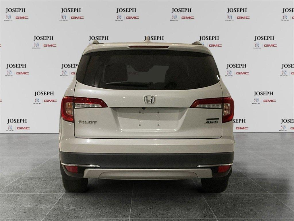 used 2022 Honda Pilot car, priced at $26,999