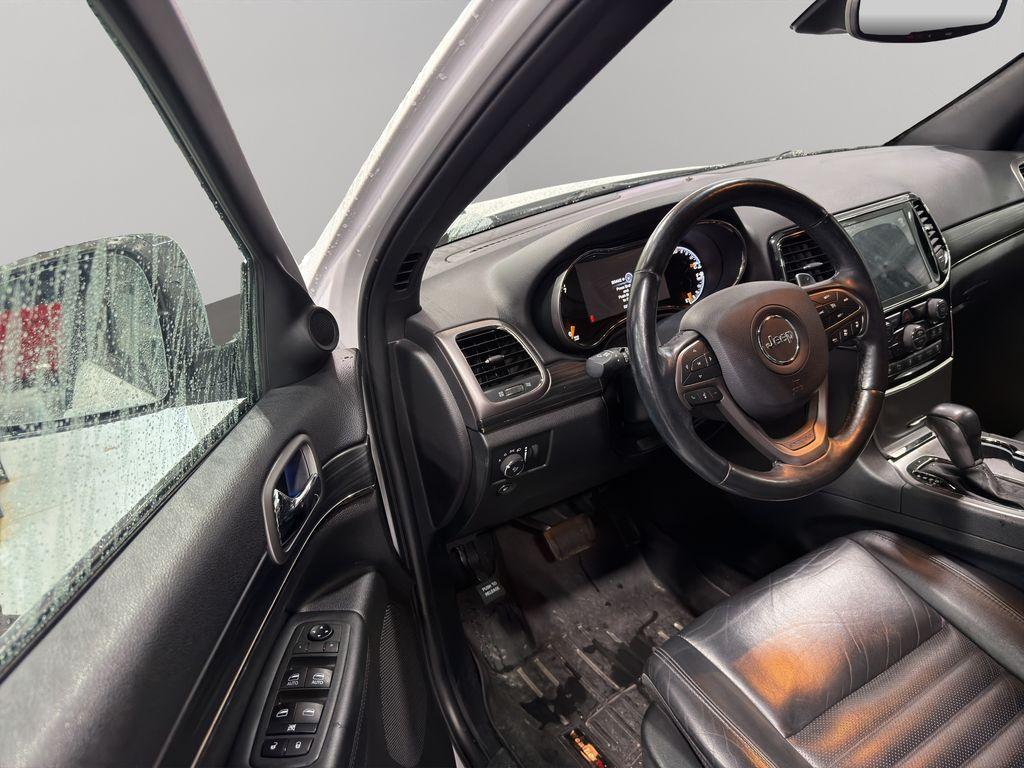 used 2020 Jeep Grand Cherokee car, priced at $29,468