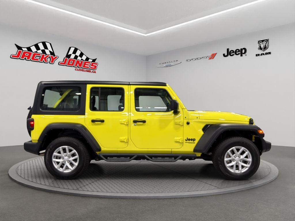 used 2022 Jeep Wrangler Unlimited car, priced at $40,268