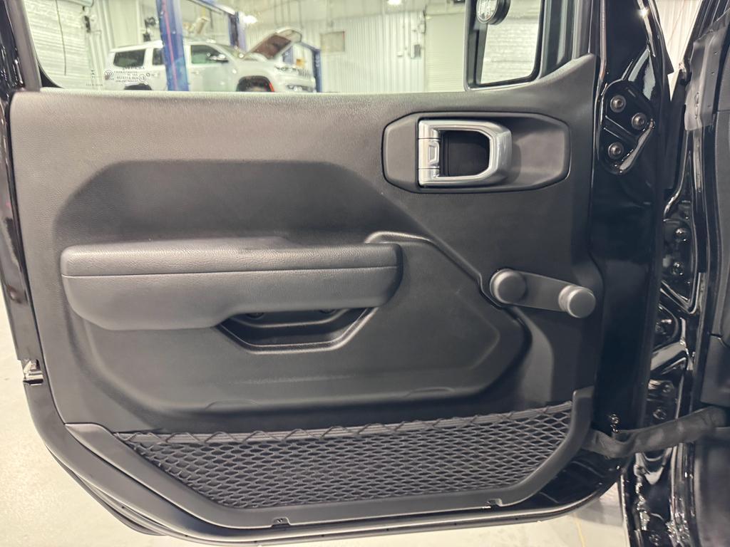 used 2024 Jeep Gladiator car, priced at $38,969