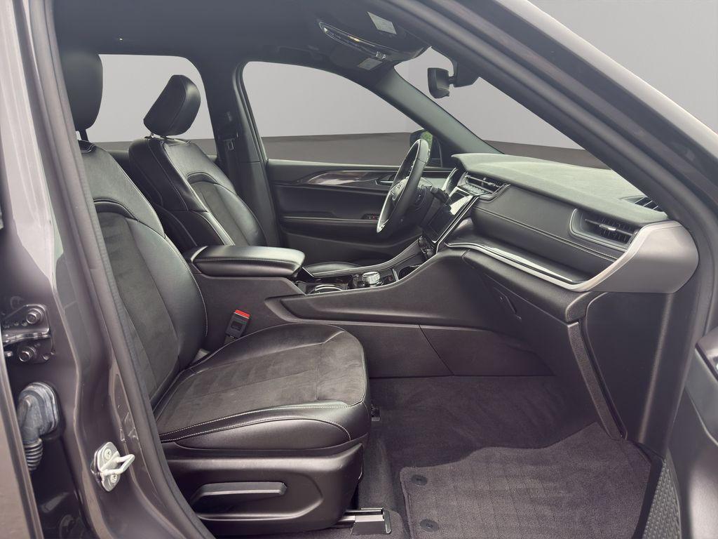 used 2023 Jeep Grand Cherokee car, priced at $34,669