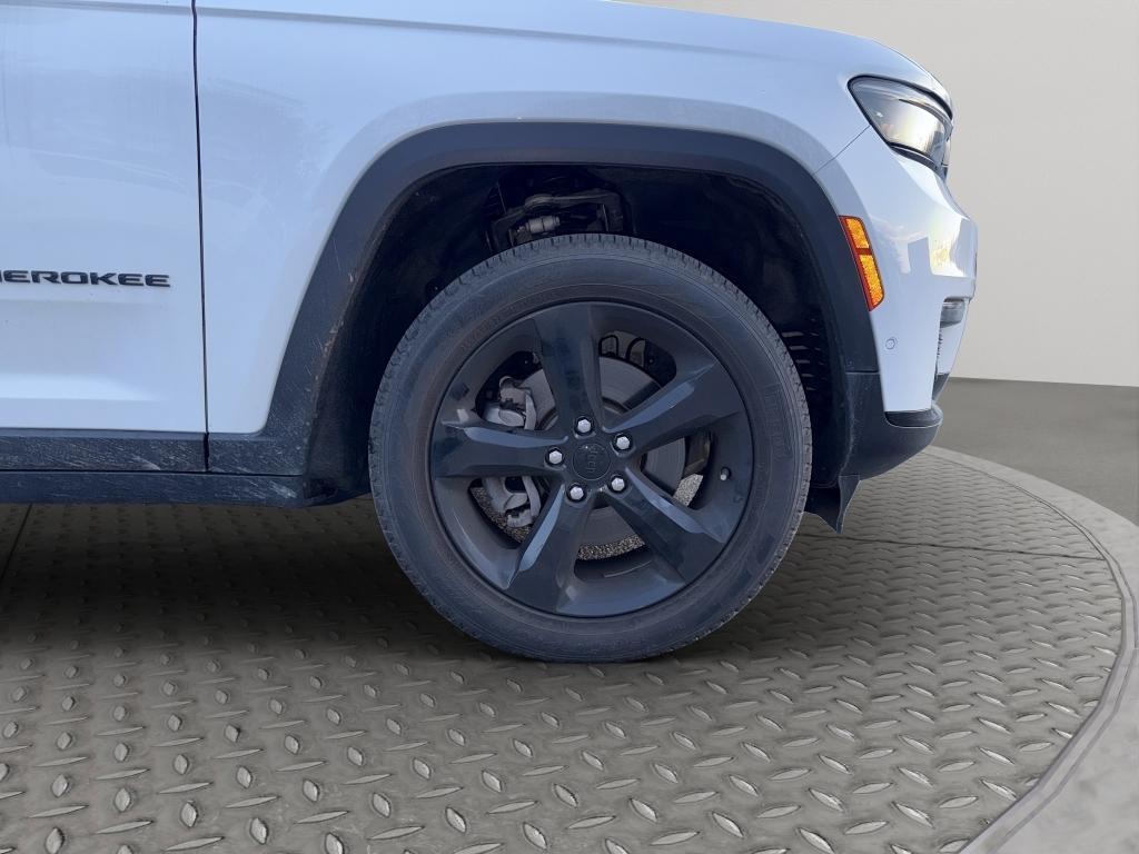 used 2023 Jeep Grand Cherokee L car, priced at $39,969