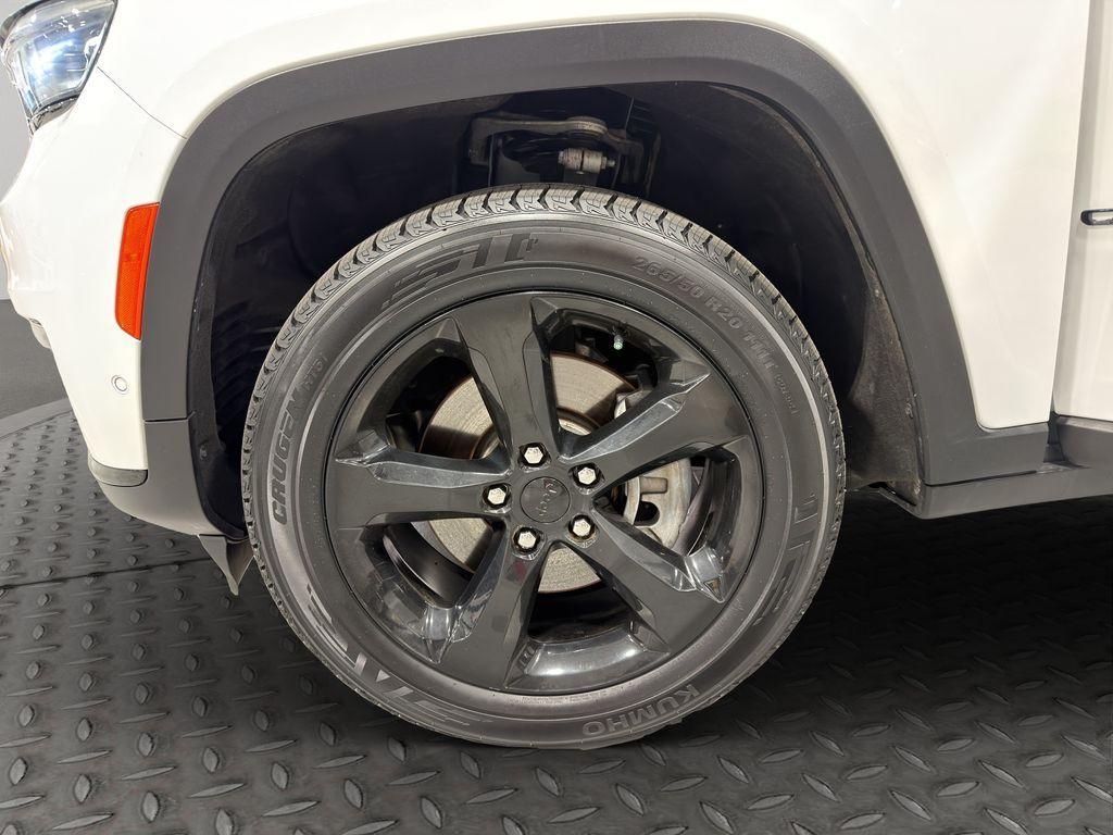 used 2023 Jeep Grand Cherokee L car, priced at $39,769