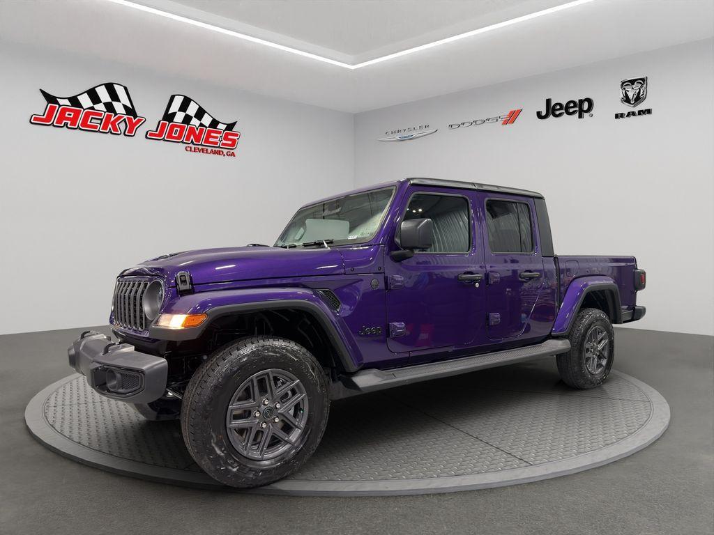 new 2026 Jeep Gladiator car, priced at $48,601