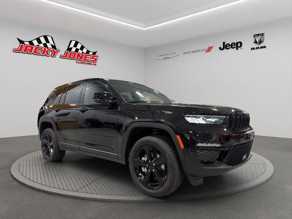 new 2025 Jeep Grand Cherokee car, priced at $47,759