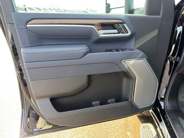 new 2026 Chevrolet Silverado 3500 car, priced at $85,629