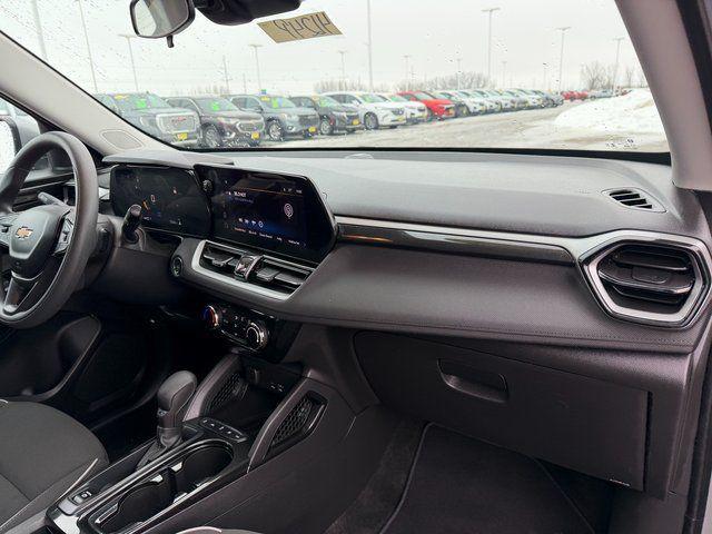 used 2025 Chevrolet TrailBlazer car, priced at $21,999