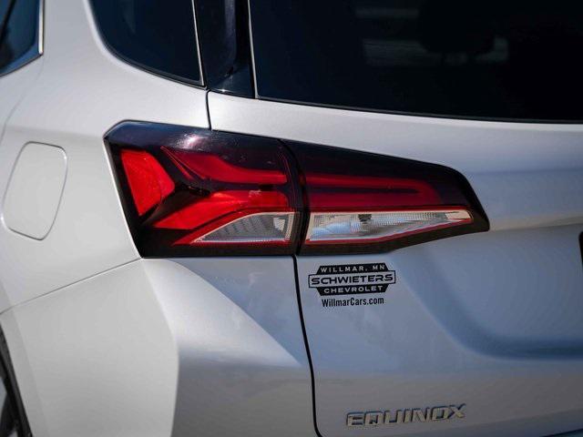 2023 Iridescent Pearl Tricoat Chevrolet Equinox