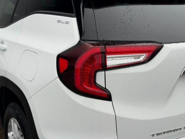 used 2024 GMC Terrain car, priced at $20,999