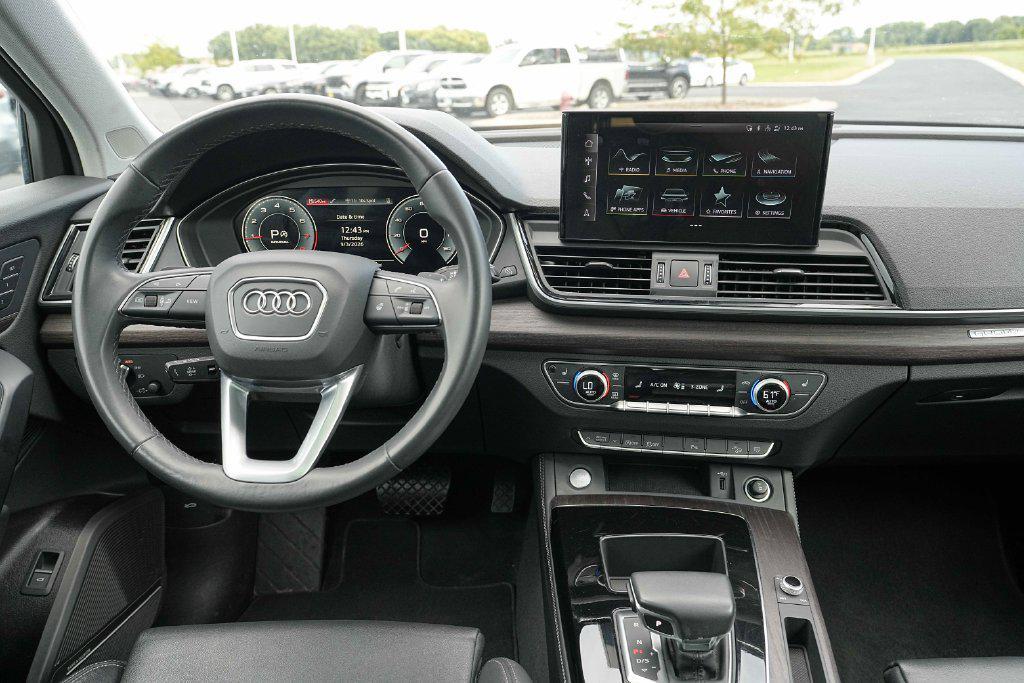 Audi Q5 view 30