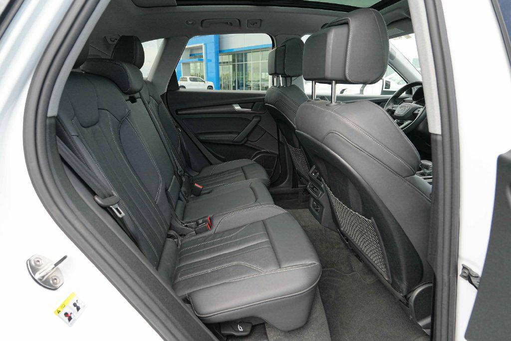 Audi Q5 view 25