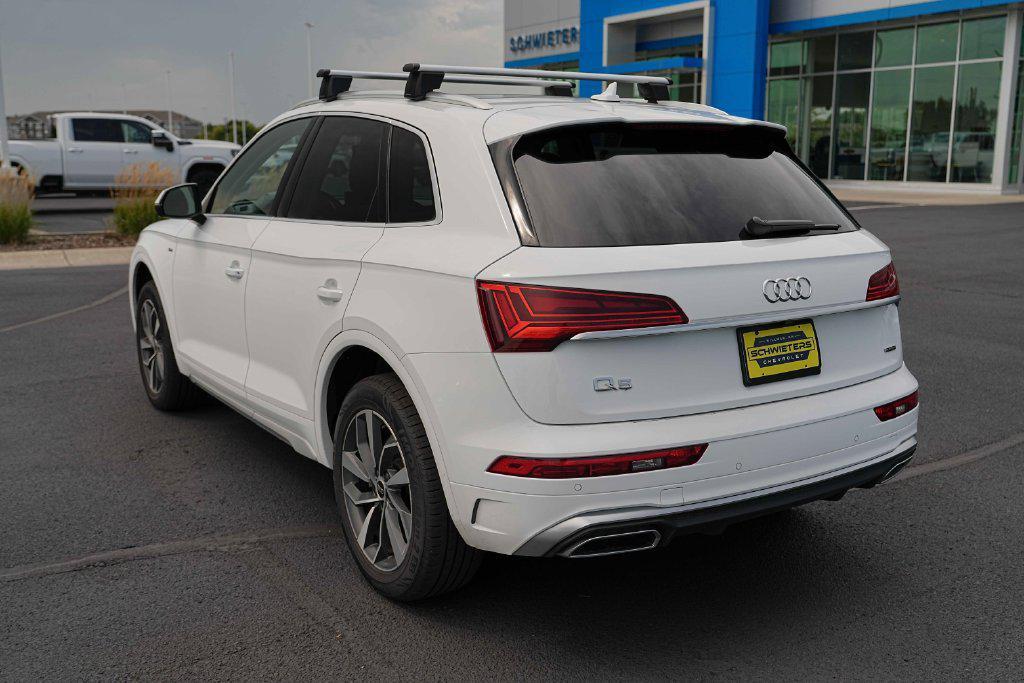 Audi Q5 view 9