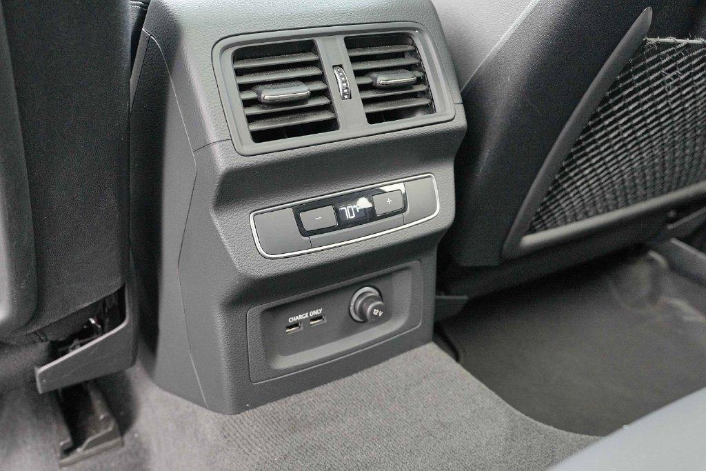 Audi Q5 view 21