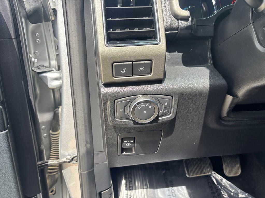 used 2021 Ford Expedition car, priced at $35,080