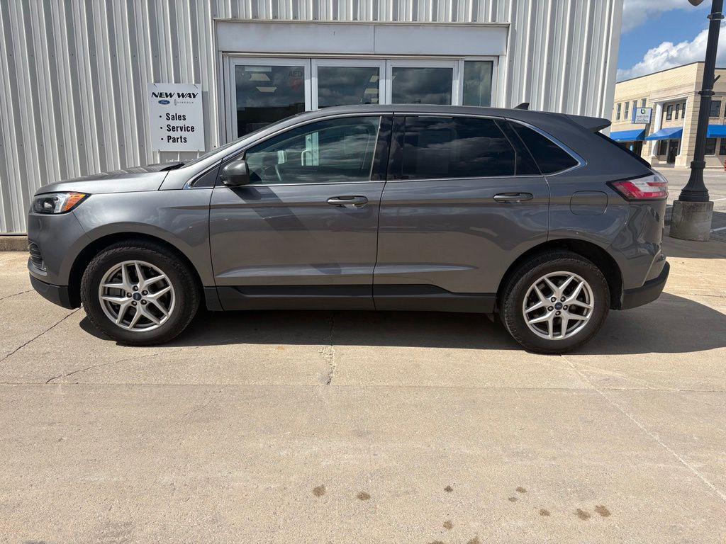 used 2022 Ford Edge car