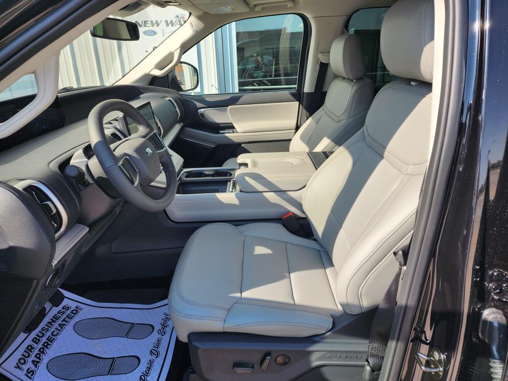 new 2025 Ford Expedition car, priced at $68,953