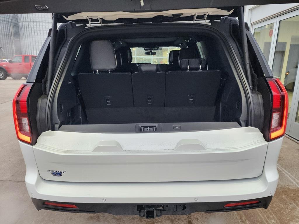 new 2026 Ford Expedition car, priced at $85,730