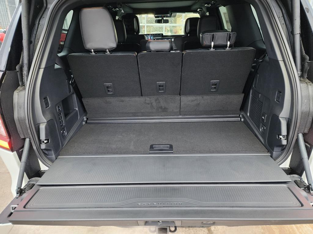 new 2026 Ford Expedition car, priced at $85,730