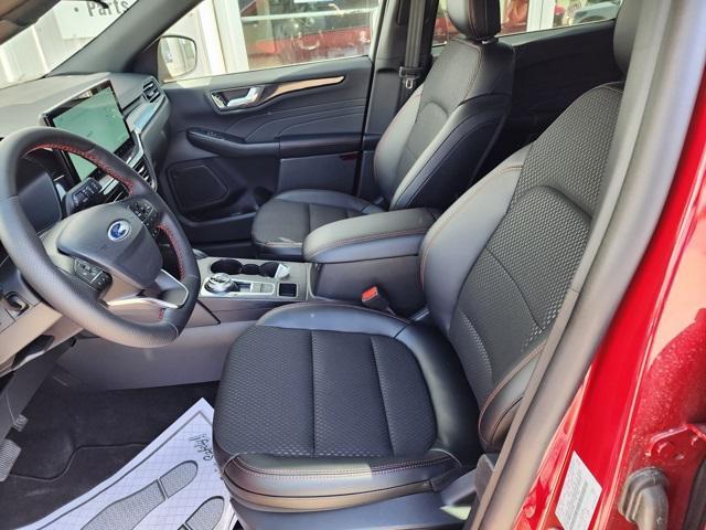 new 2025 Ford Escape car, priced at $30,316