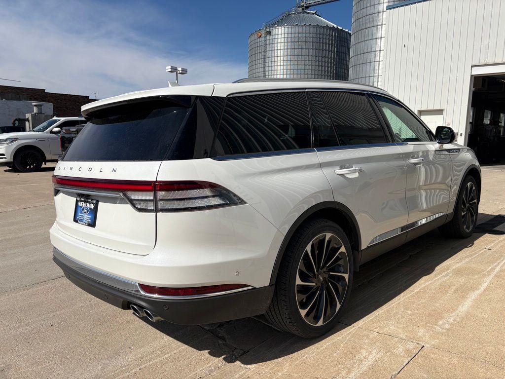 used 2024 Lincoln Aviator car, priced at $48,080