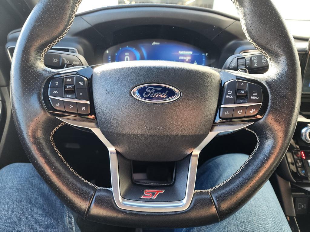 used 2022 Ford Explorer car, priced at $33,900