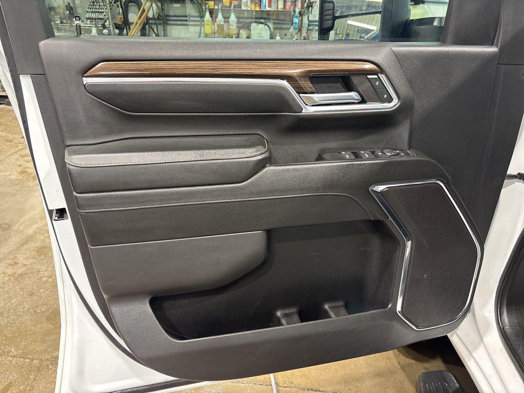 used 2024 Chevrolet Silverado 2500 car, priced at $48,900