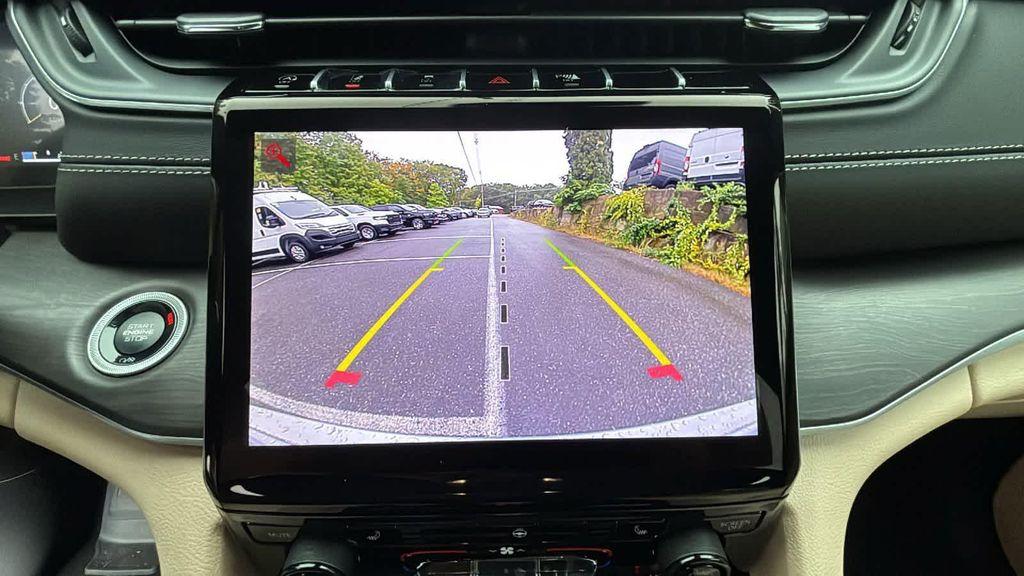 new 2025 Jeep Grand Cherokee car, priced at $50,184