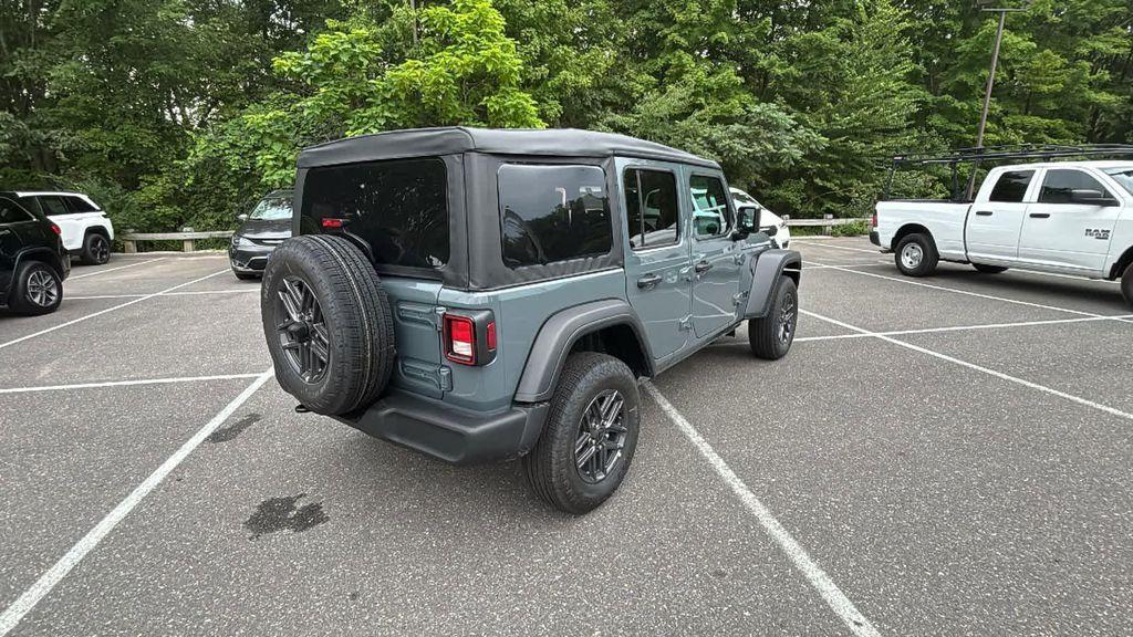 new 2025 Jeep Wrangler car, priced at $48,469