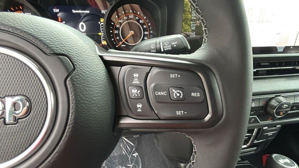 new 2025 Jeep Wrangler car, priced at $48,469