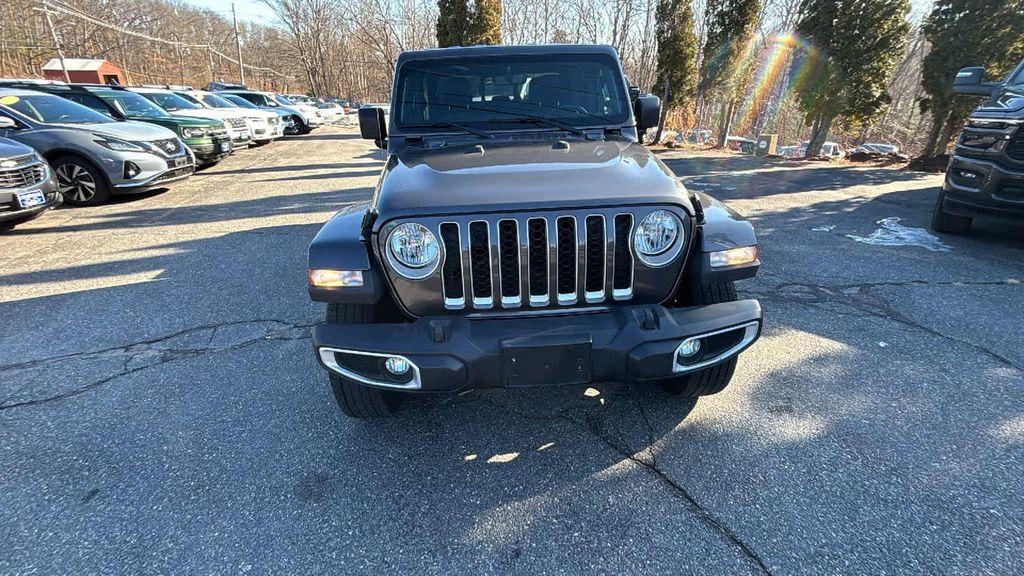 used 2022 Jeep Gladiator car, priced at $32,477