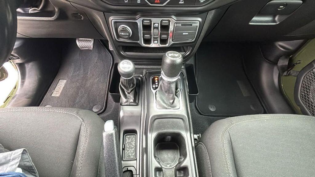 used 2022 Jeep Wrangler Unlimited car, priced at $28,177