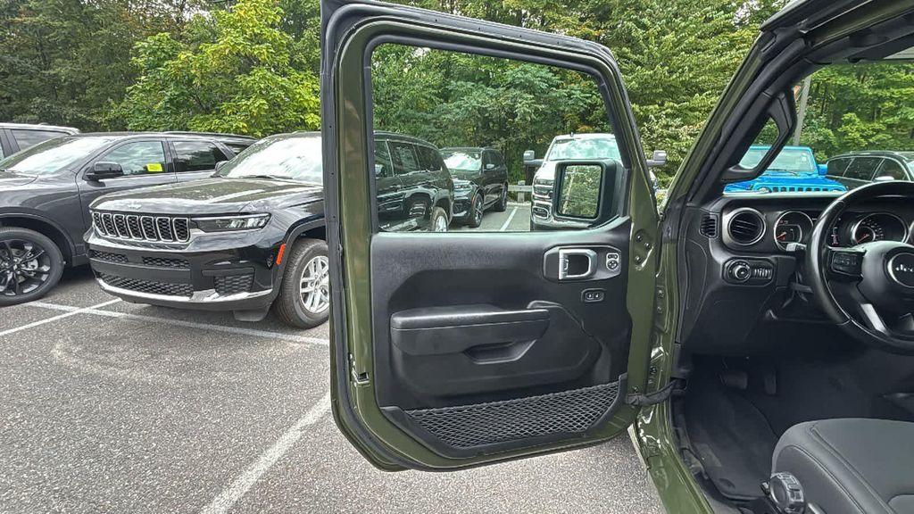 used 2022 Jeep Wrangler Unlimited car, priced at $28,177