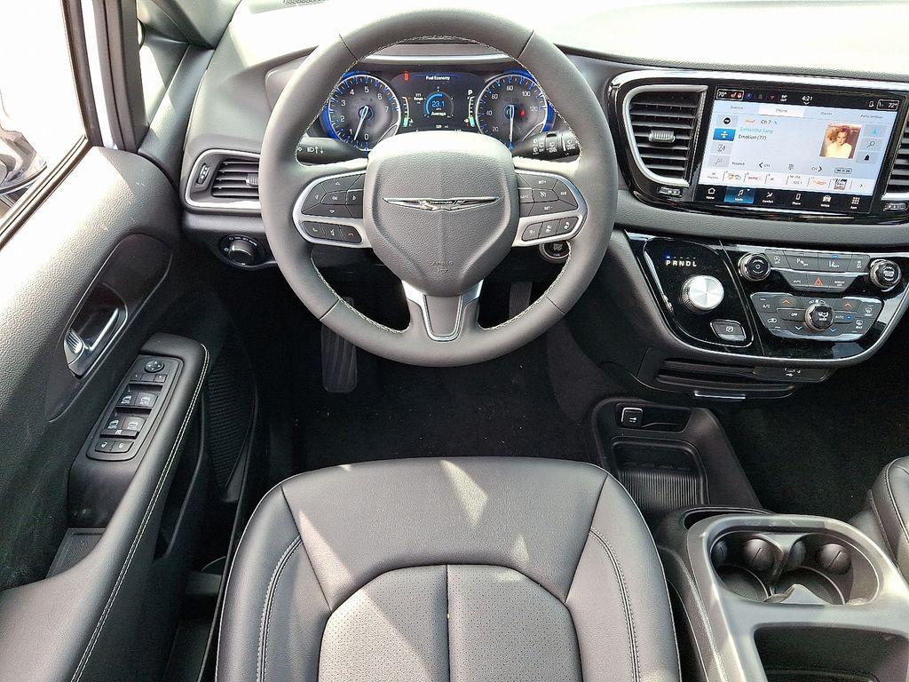 new 2026 Chrysler Voyager car