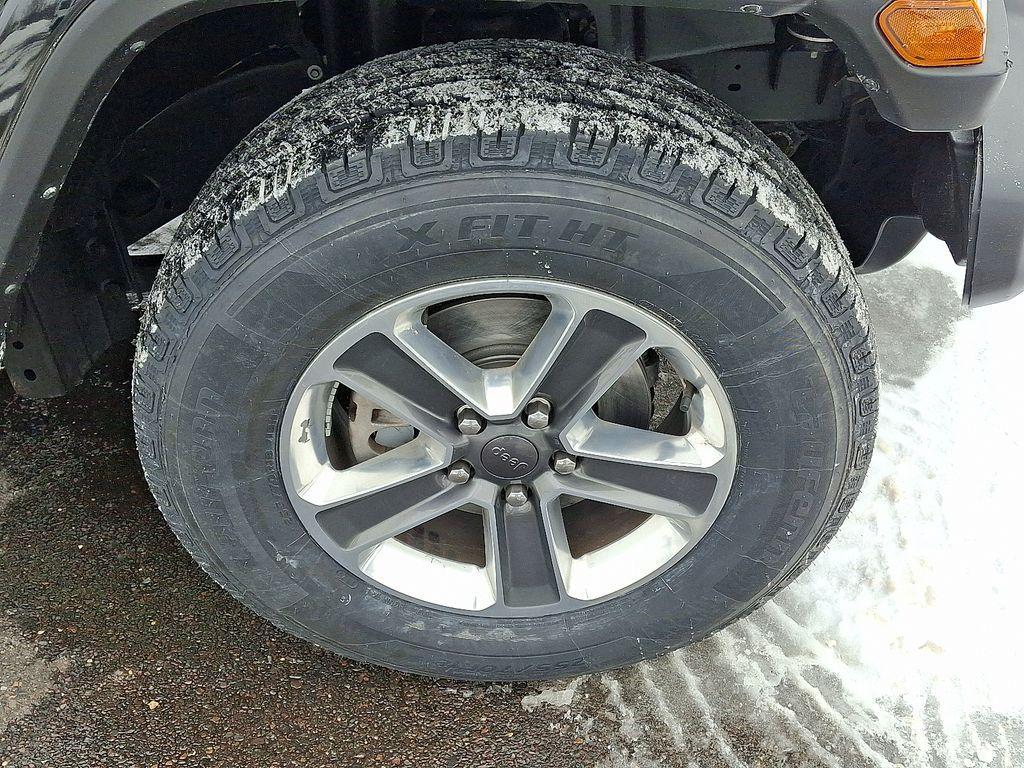 used 2022 Jeep Wrangler Unlimited car, priced at $32,900