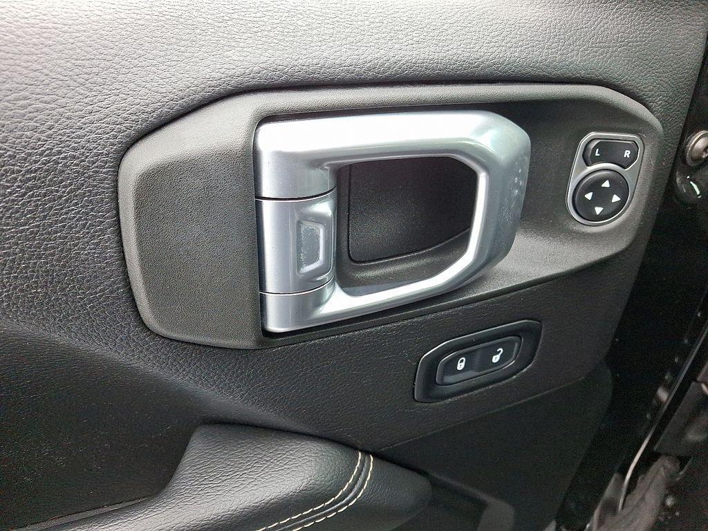 used 2022 Jeep Wrangler Unlimited car, priced at $32,900