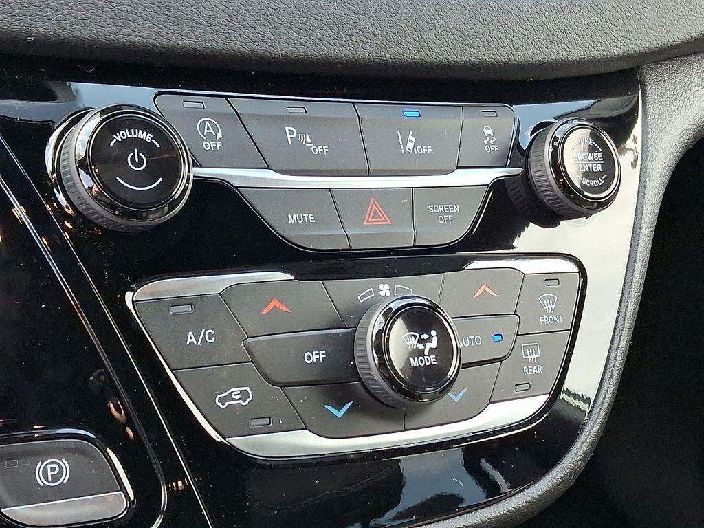 new 2026 Chrysler Voyager car