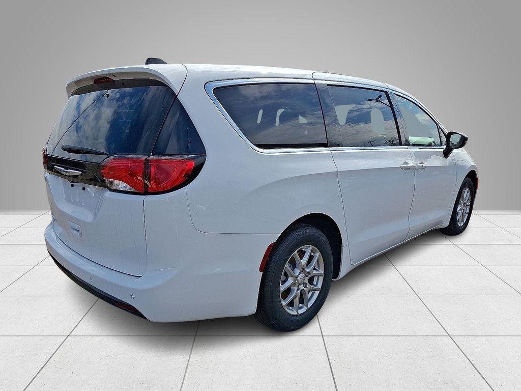 new 2026 Chrysler Voyager car