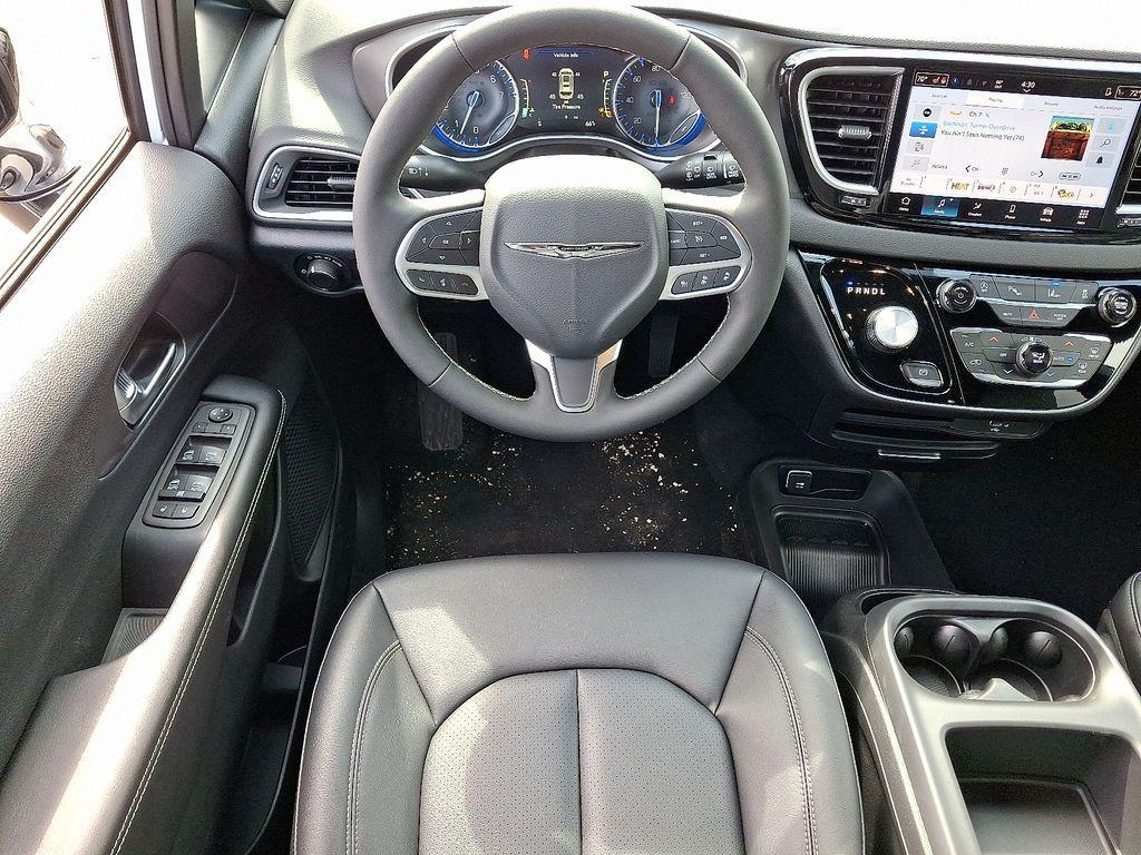 new 2026 Chrysler Voyager car