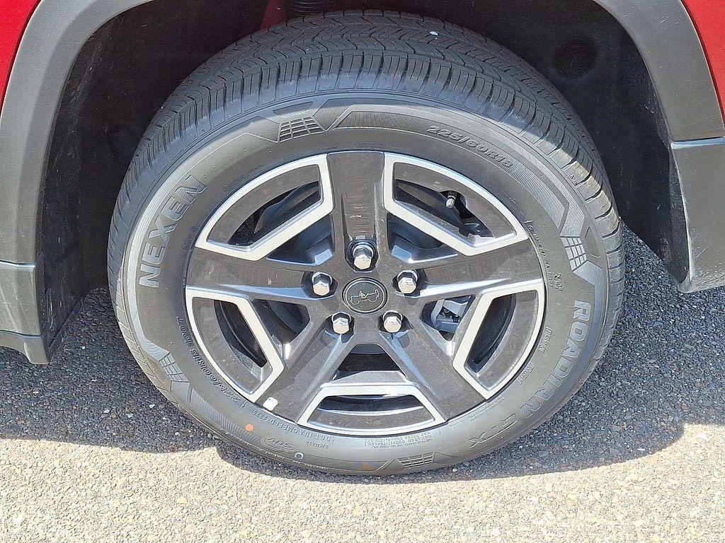 new 2026 Jeep Cherokee car, priced at $41,506