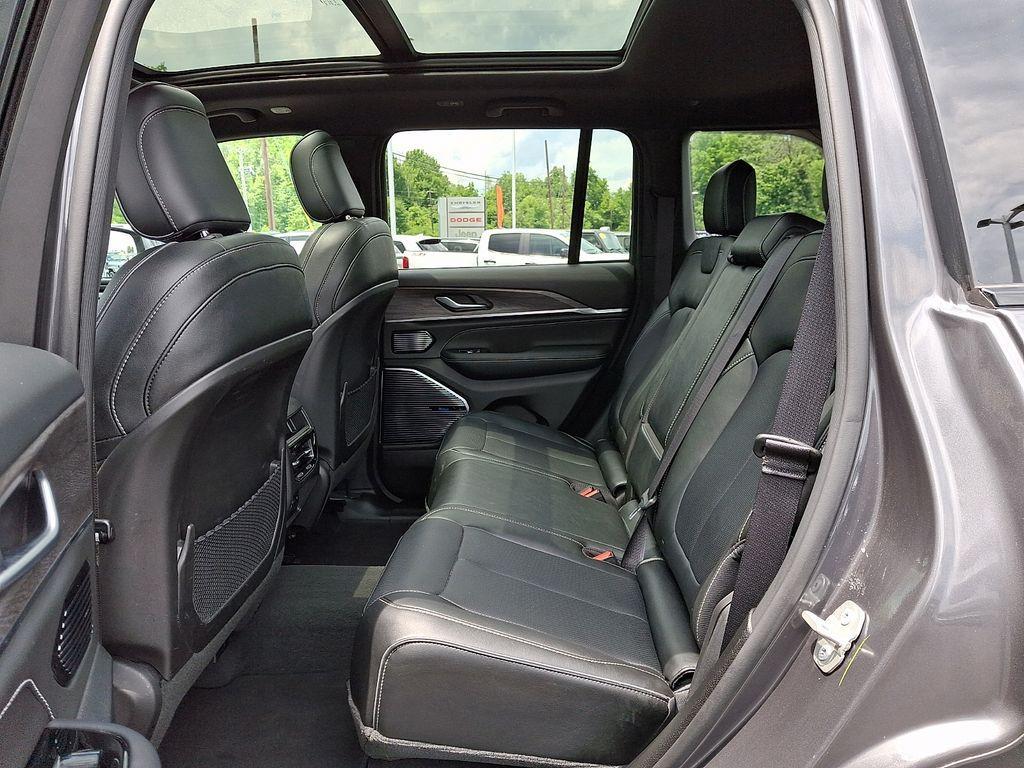 used 2023 Jeep Grand Cherokee car, priced at $35,471