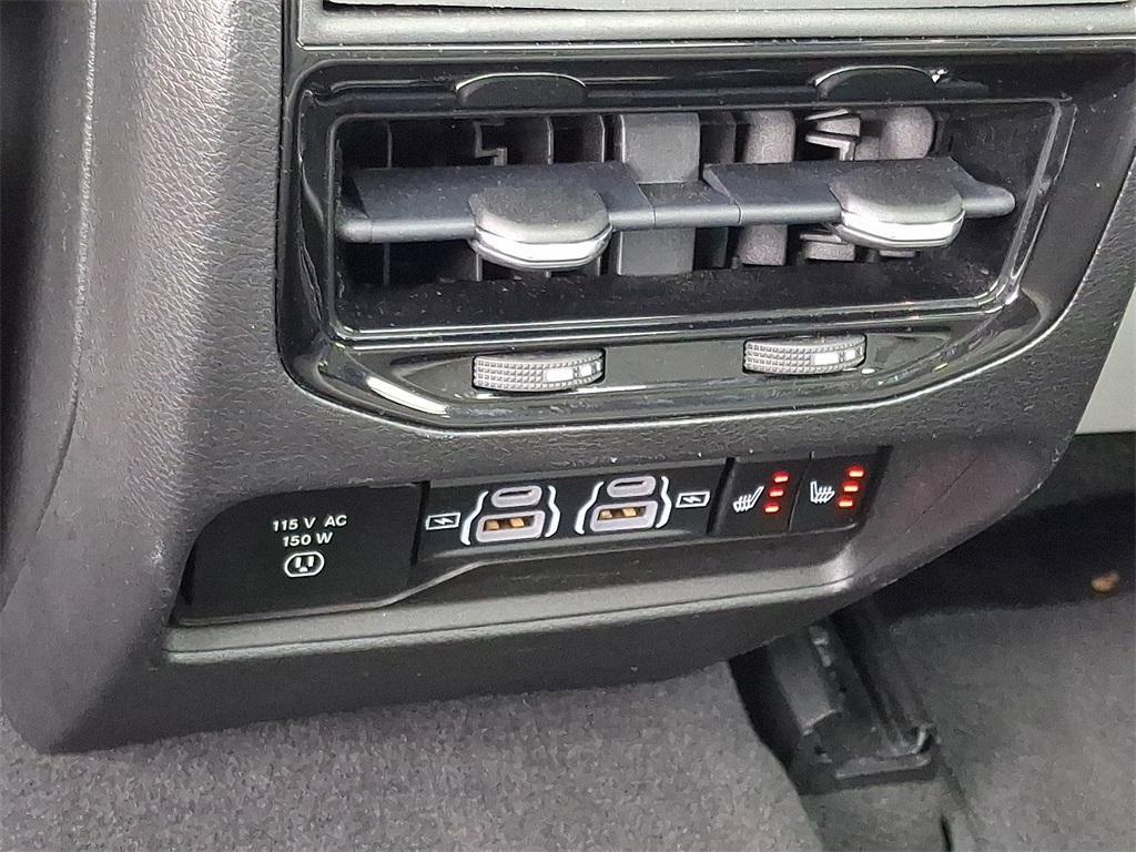 used 2022 Jeep Grand Cherokee car, priced at $28,328