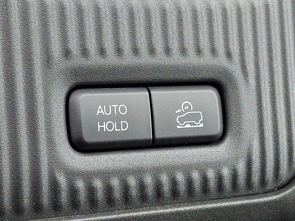 new 2026 Jeep Cherokee car, priced at $37,730